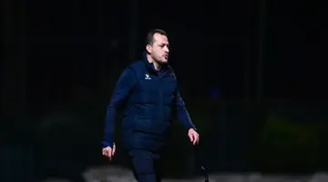 تامر مصطفى في مفترق طرق.. مواجهة «الكهرباء» ترسم ملامح مستقبل الجهاز الفني للاتحاد السكندري